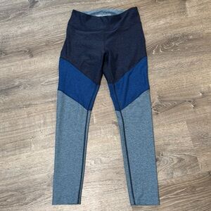 Outdoor Voices 7/8 Springs Leggings Workout Colorblock blue  medium